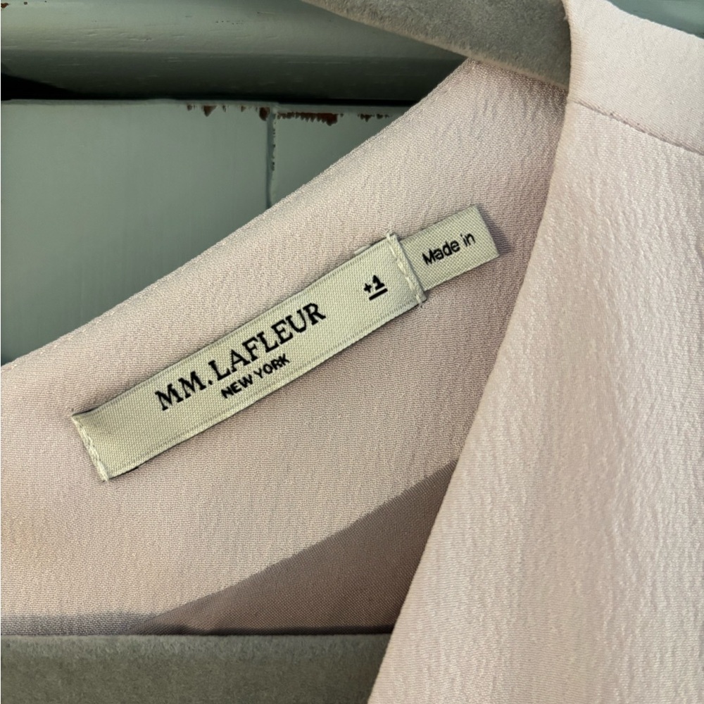 MM LAFLEUR lilac colored v-neck blouse - Picture 2 of 3